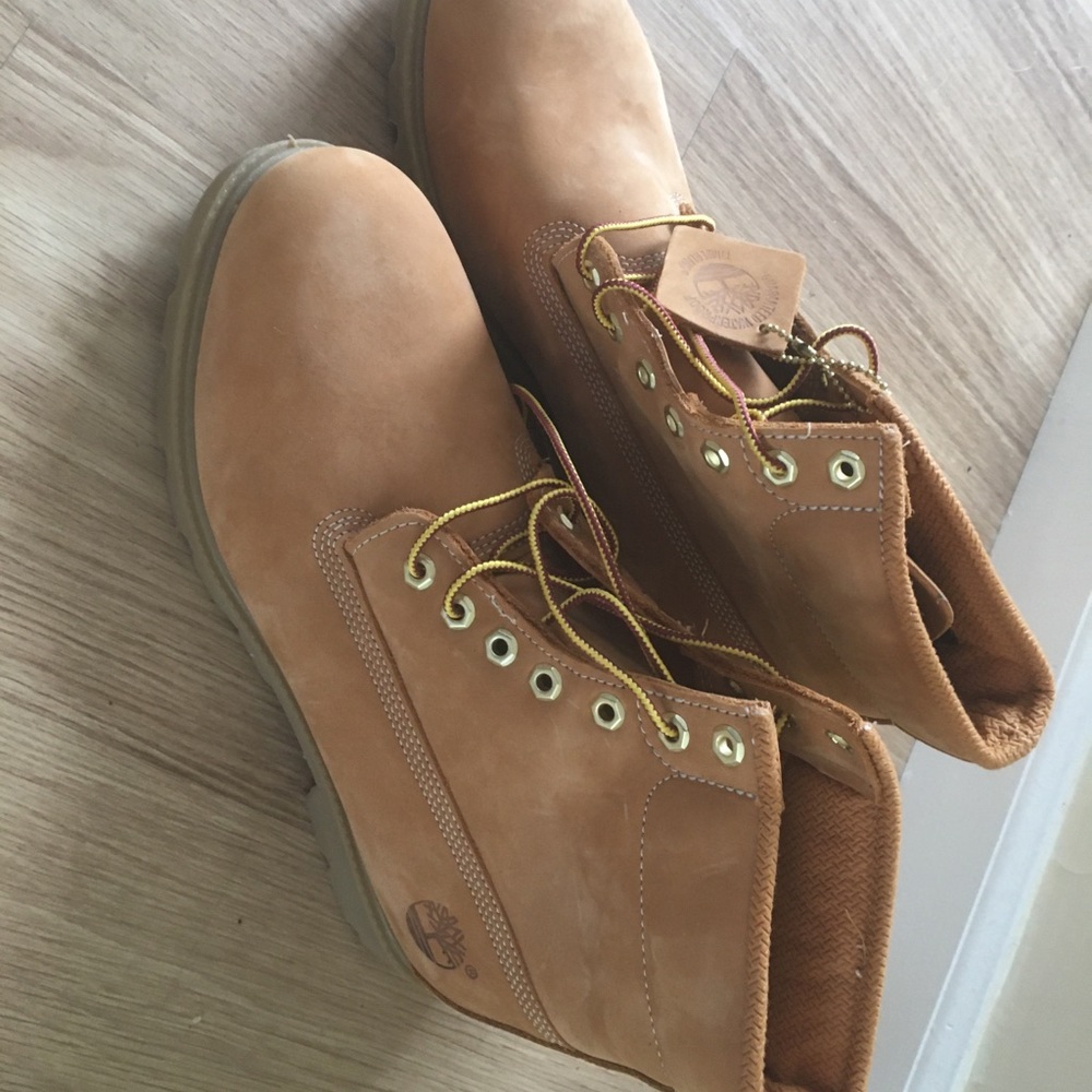 Timberland boots brand new never worn 20.00